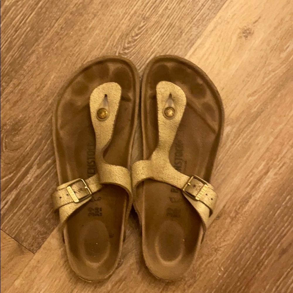Size 39 Birkenstock gold sandal